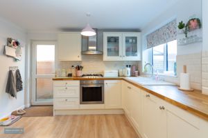 Kitchen/Diner- click for photo gallery